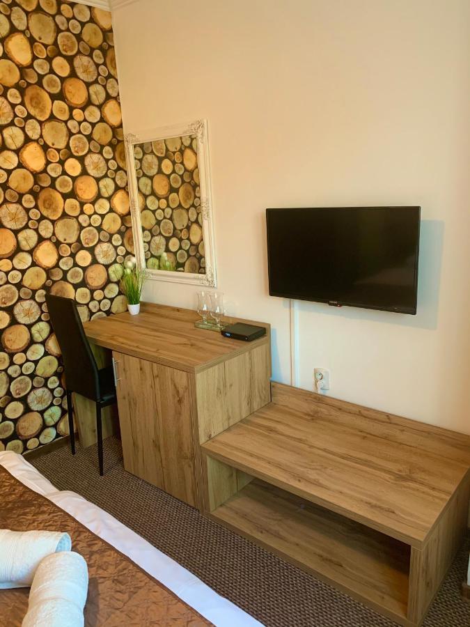 Dorottya Vendégház Miskolc Extérieur photo
