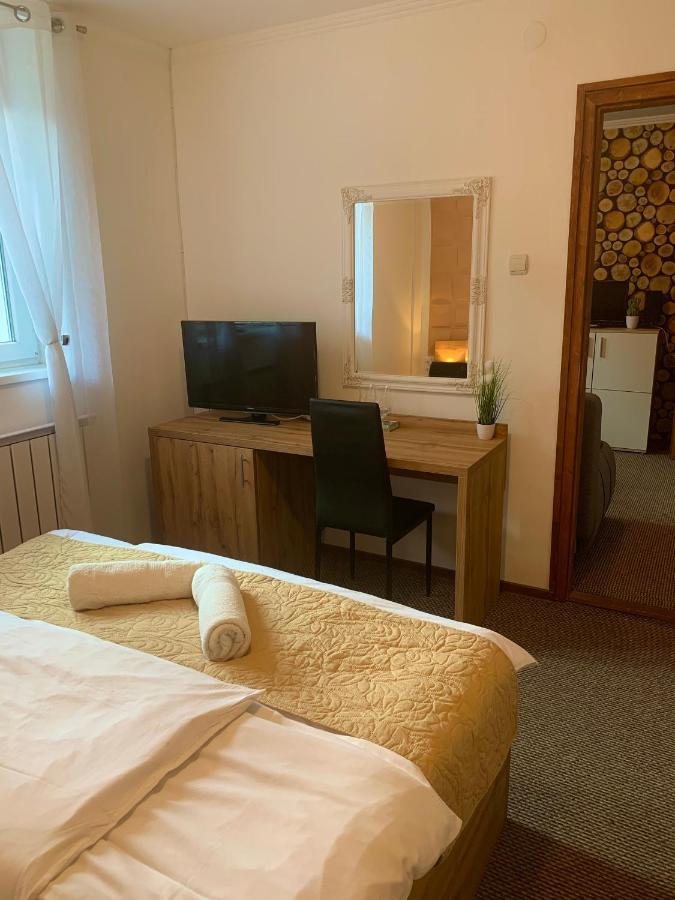 Dorottya Vendégház Miskolc Extérieur photo